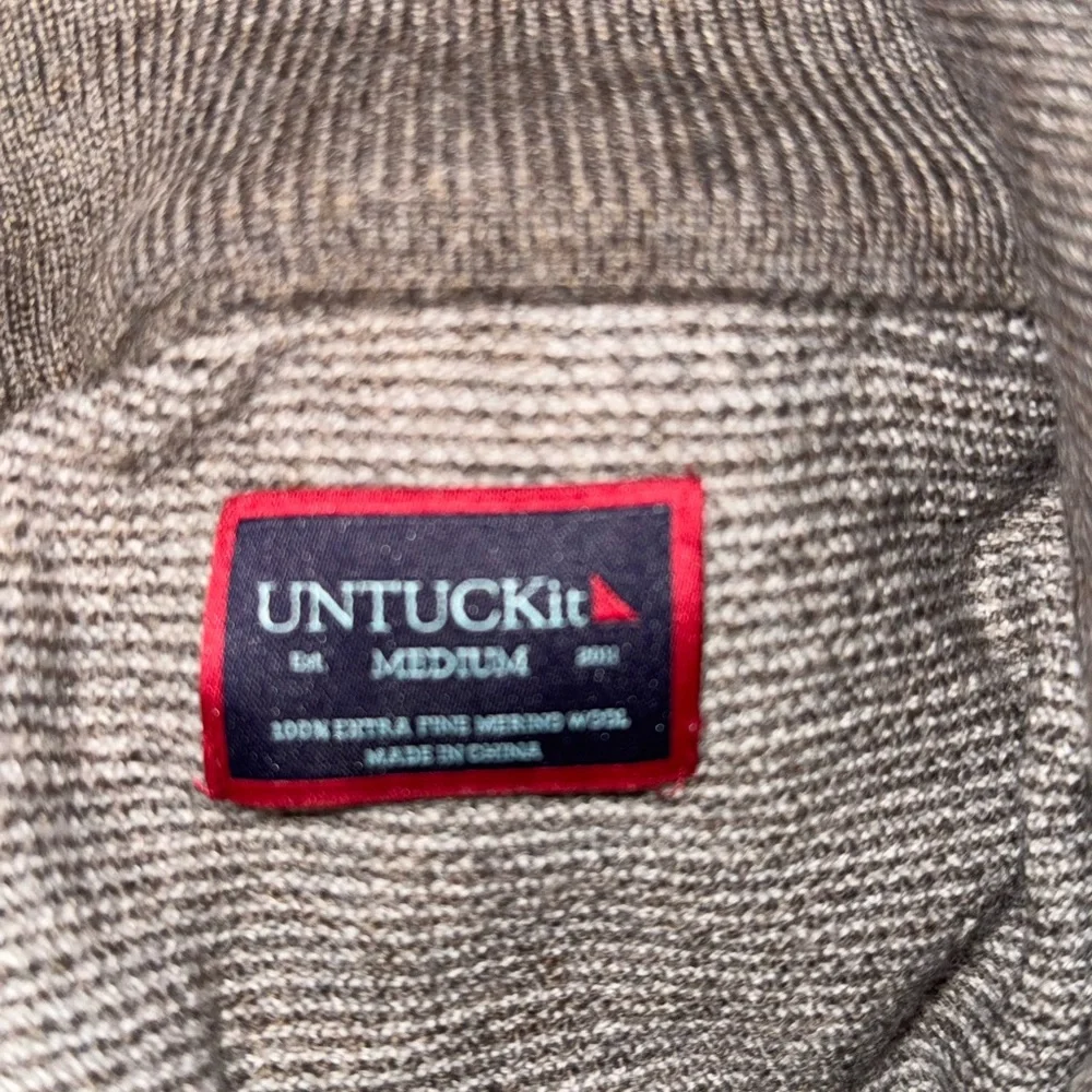 UNTUCKit 100% Merino Wool Crewneck Sweater‎ Men’s Medium